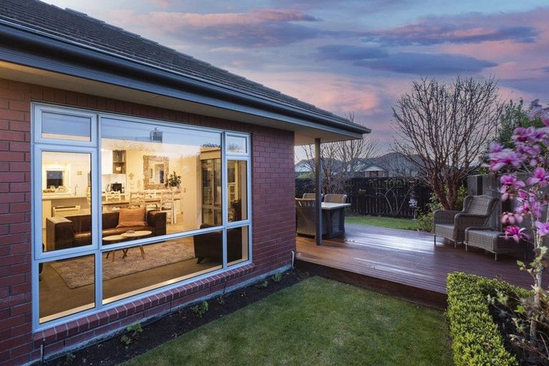 Photo of property in 21 Mistral Road, Northwood, Christchurch, 8051