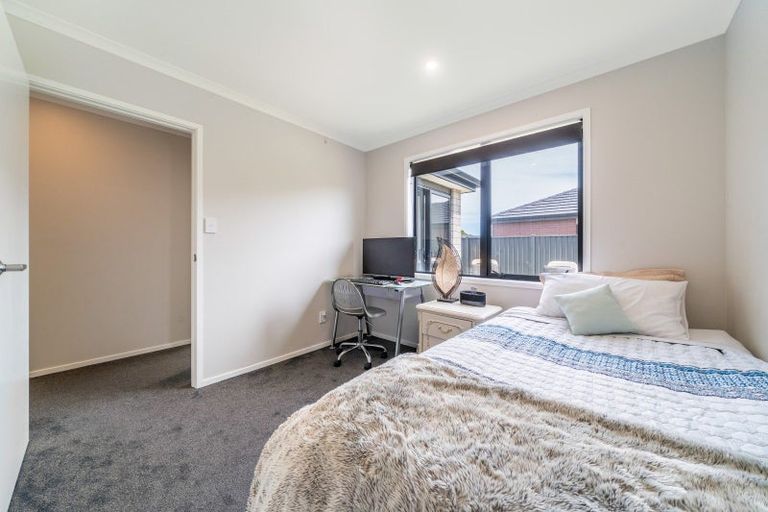 Photo of property in 3 Te Kaeaea Crescent, Wallaceville, Upper Hutt, 5018