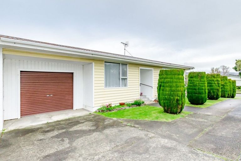 Photo of property in 27a Matai Street, Waikanae, 5036