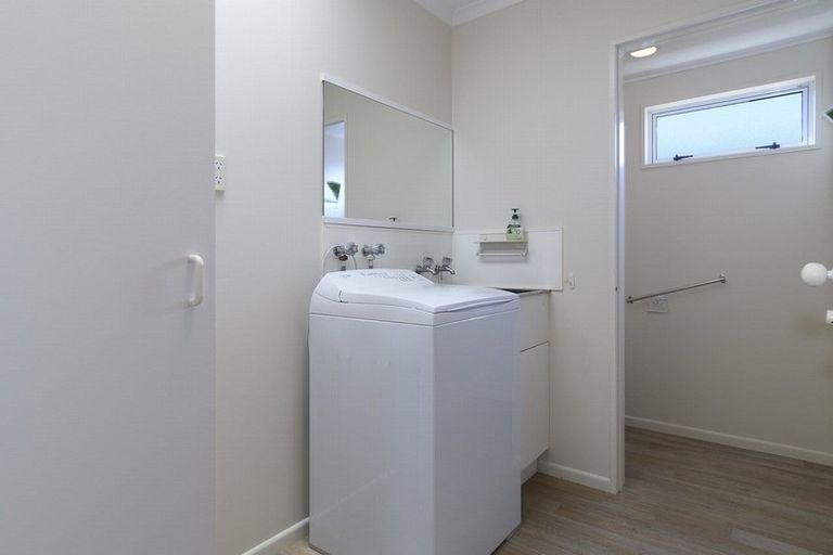 Photo of property in 37 Western Road, Bellevue, Tauranga, 3110