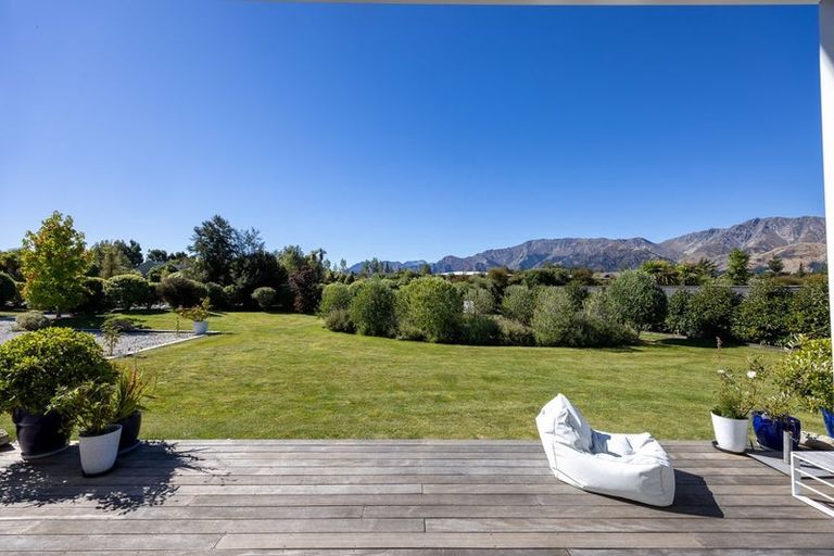 Photo of property in 21 Sam John Place, Lake Hawea, 9382