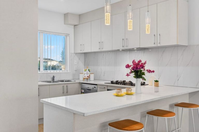 Photo of property in 62 Pencaitland Drive, Flat Bush, Auckland, 2019