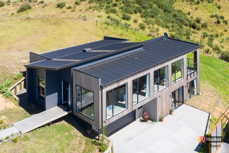 Photo of property in 32 Tohora View, Waihi Beach, 3611