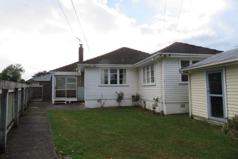 Photo of property in 20 Oxford Crescent, Ebdentown, Upper Hutt, 5018