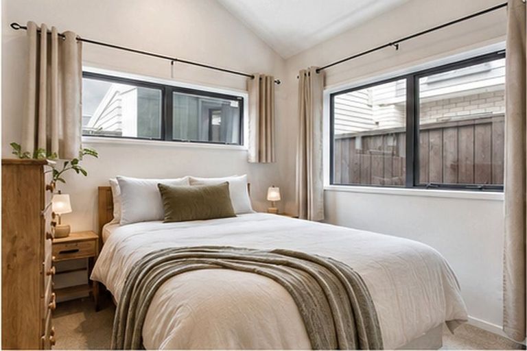Photo of property in 33 Saltmarsh Road, Hobsonville, Auckland, 0616