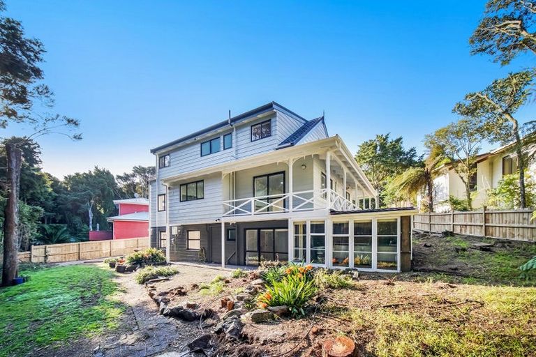 Photo of property in 30 Paulownia Place, Totara Heights, Auckland, 2105