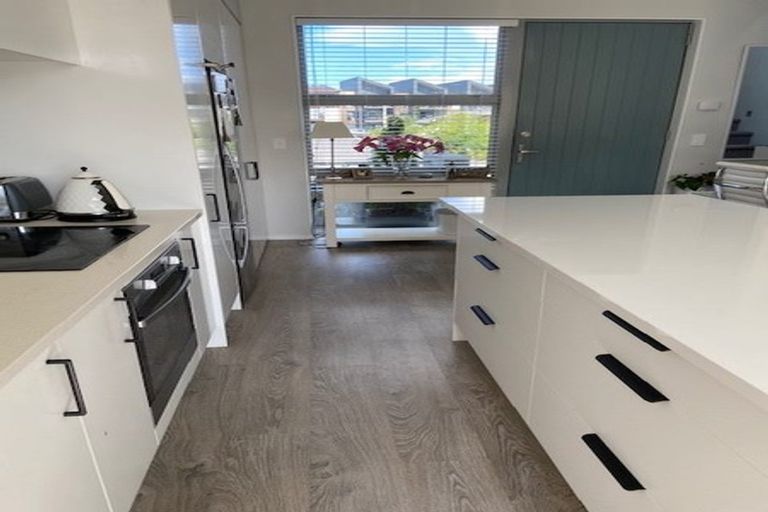 Photo of property in 20 Oioi Road, Hobsonville, Auckland, 0616