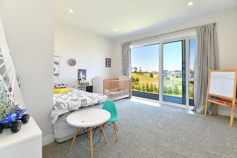 Photo of property in 16 Palm View Terrace, Gulf Harbour, Whangaparaoa, 0930