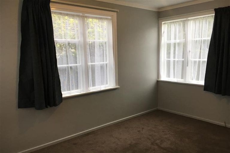 Photo of property in 43 Petherick Street, Taita, Lower Hutt, 5011