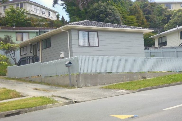 Photo of property in 81 Logie Street, Stokes Valley, Lower Hutt, 5019