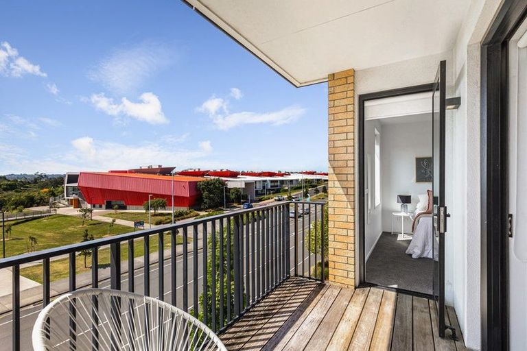 Photo of property in 204/77 Hobsonville Point Road, Hobsonville, Auckland, 0616