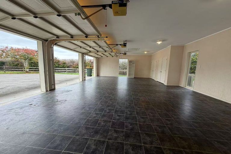 Photo of property in 1242 Great South Road, Runciman, Drury, 2578