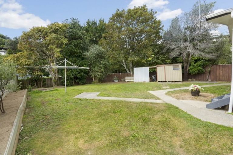 Photo of property in 67 Stokes Valley Road, Stokes Valley, Lower Hutt, 5019