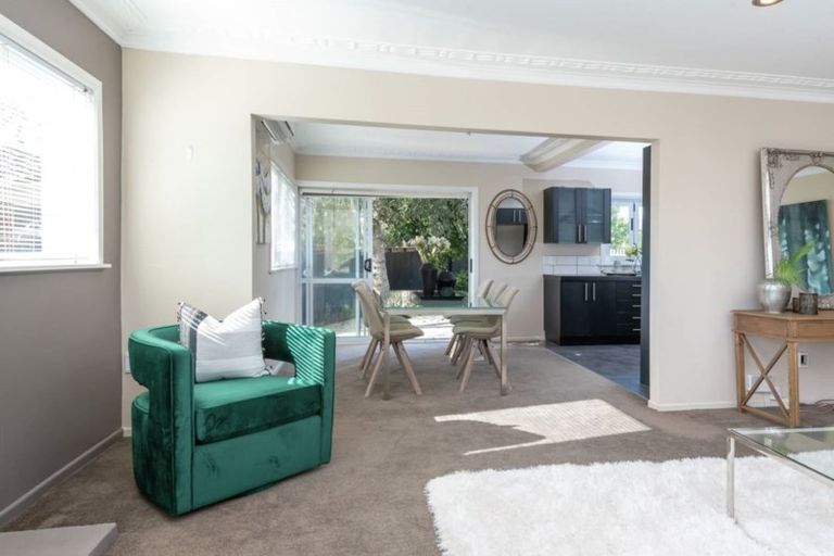 Photo of property in 9 Angelo Avenue, Howick, Auckland, 2014