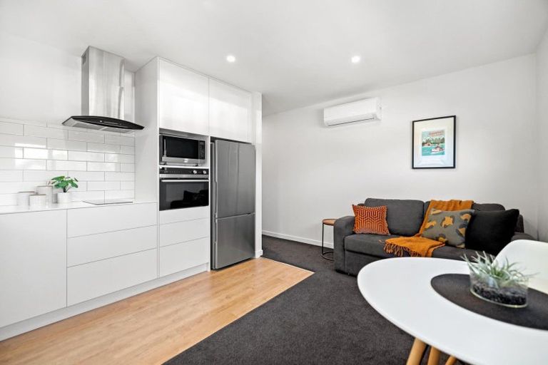 Photo of property in 30 Corriedale Road, Jacks Point, 9371