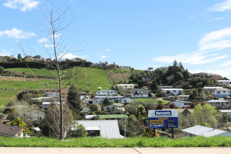 Photo of property in 11 Talbot Place, Welcome Bay, Tauranga, 3112