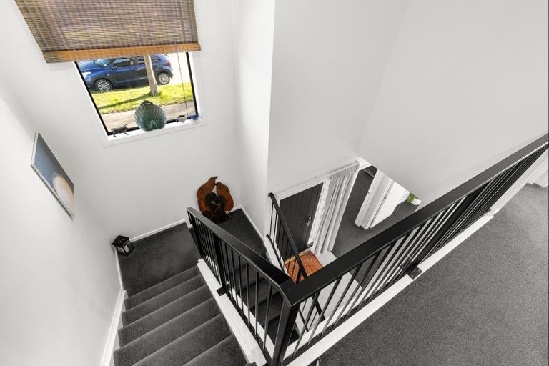 Photo of property in 9 Gibraltar Way, Fitzherbert, Palmerston North, 4410