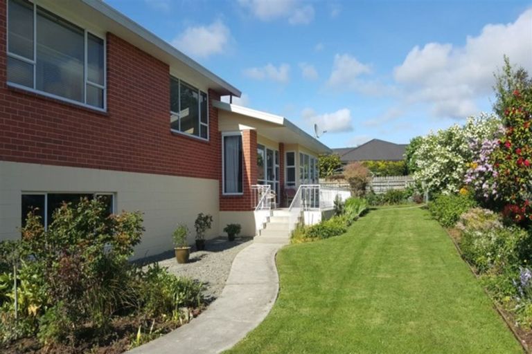 Photo of property in 11 Oxford Street, Waimate, 7924