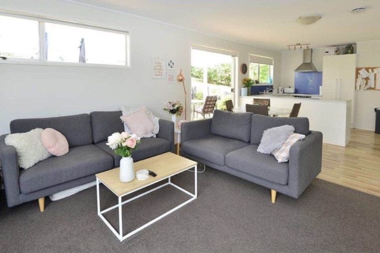 Photo of property in 59 Gallony Avenue, Massey, Auckland, 0614