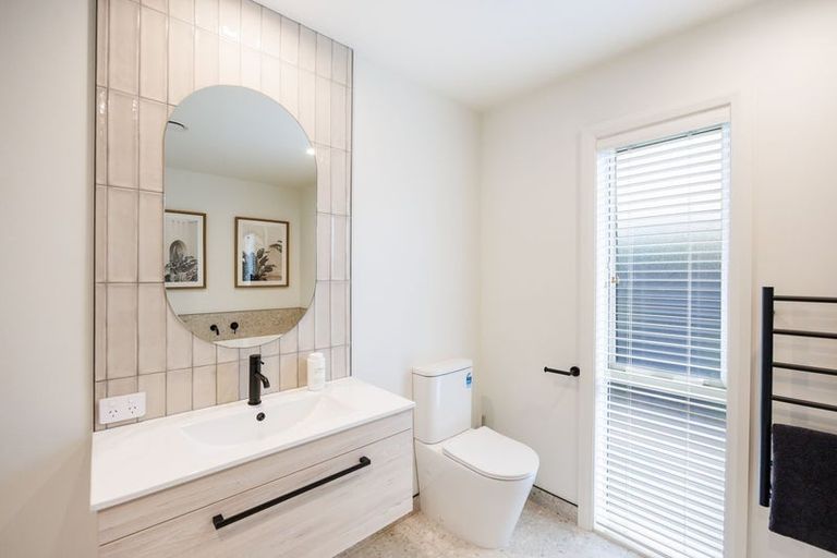 Photo of property in 15 Samuel Place, Terrace End, Palmerston North, 4410