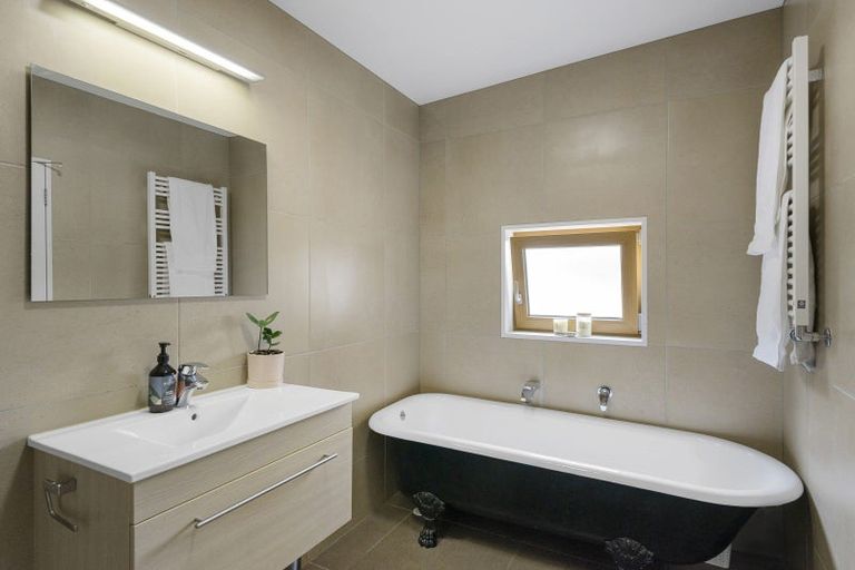 Photo of property in 42 Saint Andrews Hill Road, Mount Pleasant, Christchurch, 8081