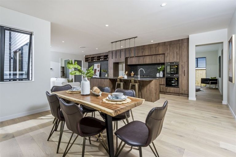 Photo of property in 55 Godfrey Drive, Orewa, 0931