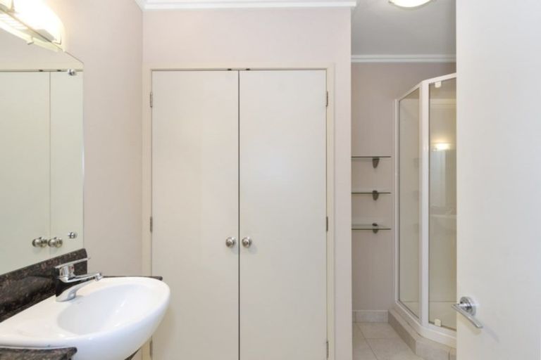 Photo of property in 4/15 Sixth Avenue, Tauranga, 3110