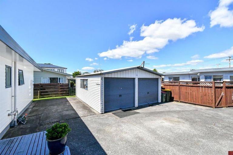 Photo of property in 42a Berwyn Avenue, Takanini, 2112