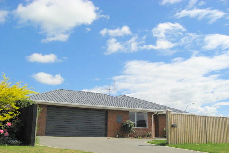 Photo of property in 1 Bunting Place, Woodend, 7610