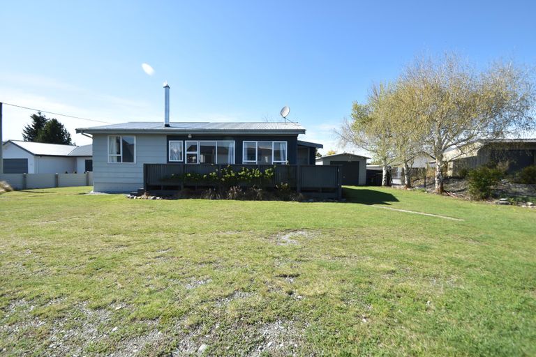 Photo of property in 23 Braemar Place, Twizel, 7901