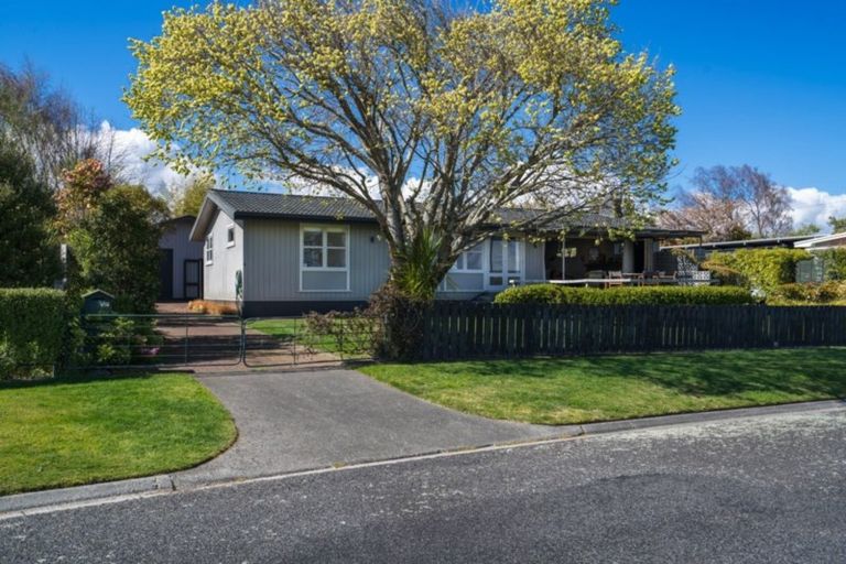 Photo of property in 6 Kohatu Parade, Wharewaka, Taupo, 3330