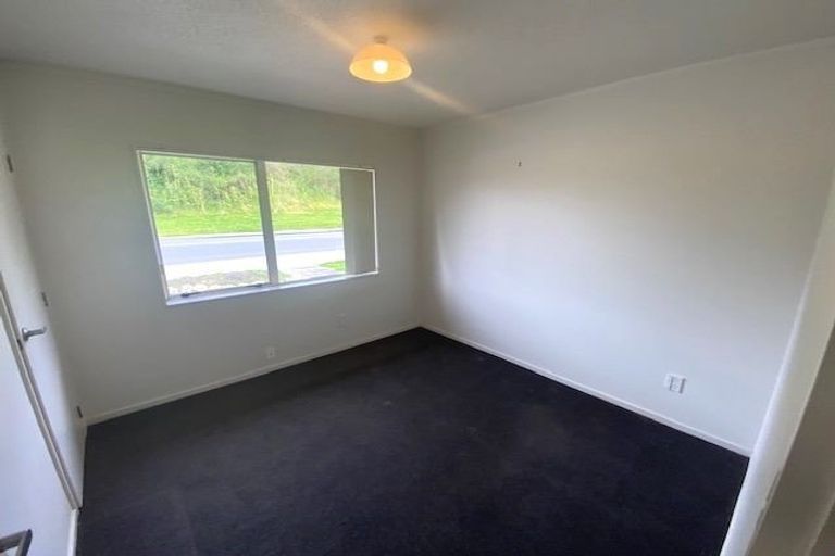 Photo of property in 35 Raumati Road, Raumati Beach, Paraparaumu, 5032