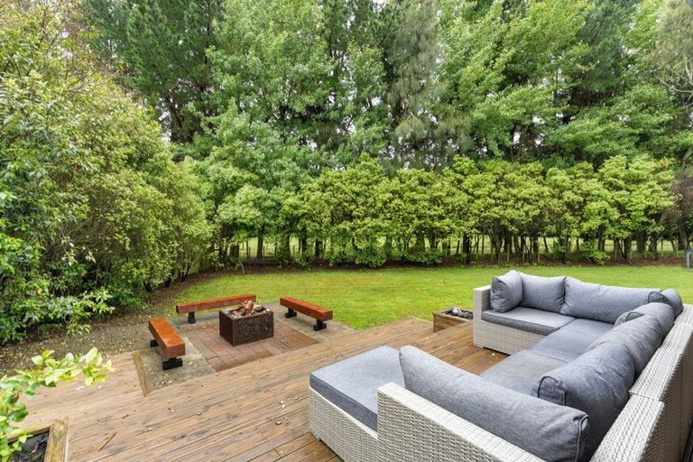 Photo of property in 19 Hewitts Road, Linton, Palmerston North, 4472