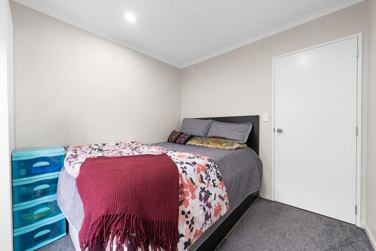 Photo of property in Oakwood Manor, 608c Massey Road, Mangere, Auckland, 2022