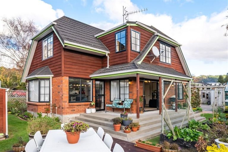 Photo of property in 21 Marlborough Street, Silverstream, Upper Hutt, 5019