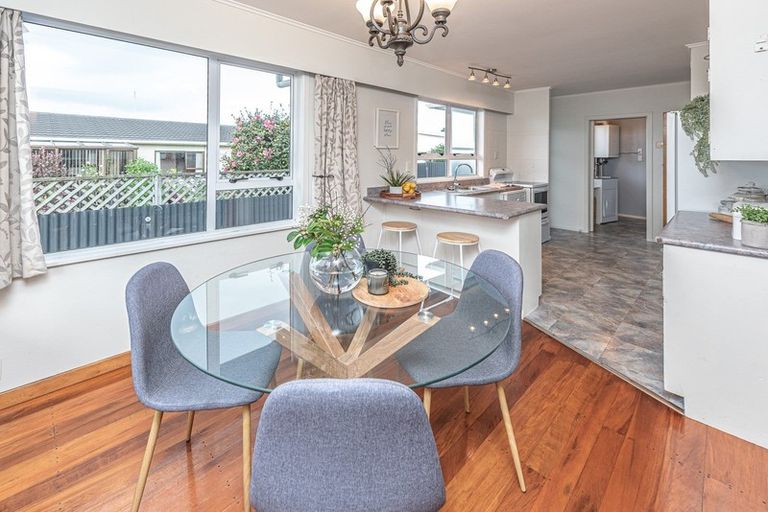 Photo of property in 11 Lindsey Crescent, Springvale, Whanganui, 4501