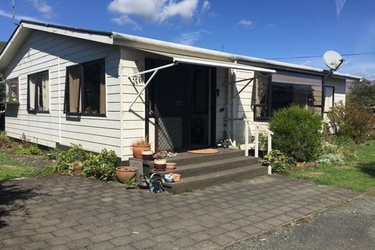 Photo of property in 2/17 Titoki Street, Stoke, Nelson, 7011