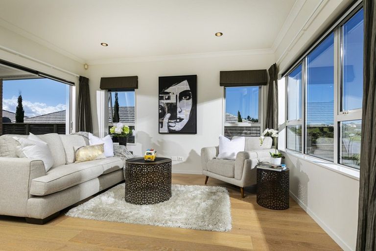 Photo of property in 31 Discovery Drive, Gulf Harbour, Whangaparaoa, 0930