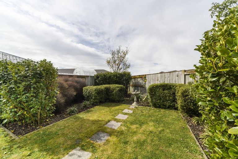Photo of property in 115 Schnell Drive, Kelvin Grove, Palmerston North, 4414