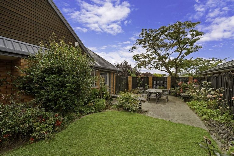 Photo of property in 7 Fuchsia Place, Halswell, Christchurch, 8025