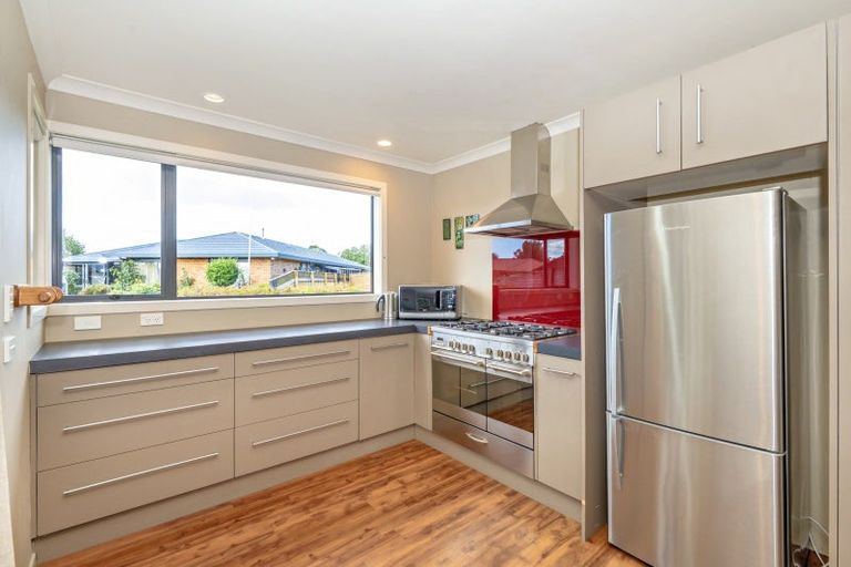 Photo of property in 10 Walnut Grove, Whakatane, 3120