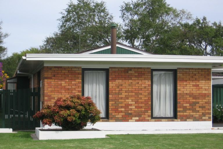 Photo of property in 5 Ti Nana Crescent, Henderson, Auckland, 0610