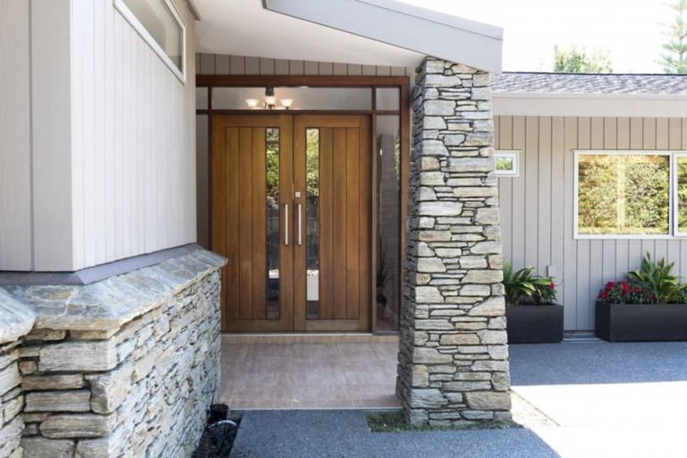 Photo of property in 5 Elimar Drive, Sunnyhills, Auckland, 2010