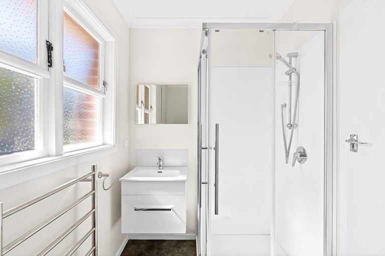 Photo of property in 22 Stanley Street, Levin, 5510