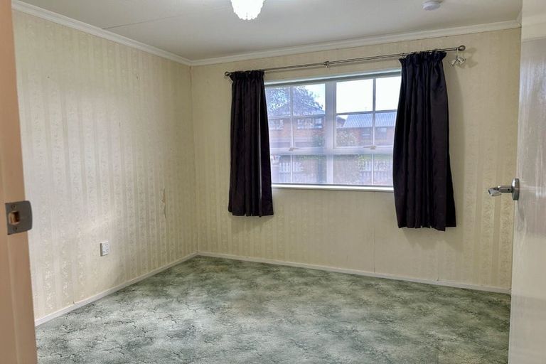 Photo of property in 58 Rhodes Drive, Kelvin Grove, Palmerston North, 4414