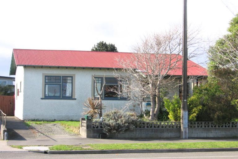 Photo of property in 39 Wood Street, Takaro, Palmerston North, 4410