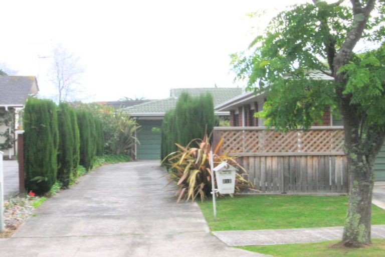 Photo of property in 21a Rosebank Grove, Waikanae, 5036