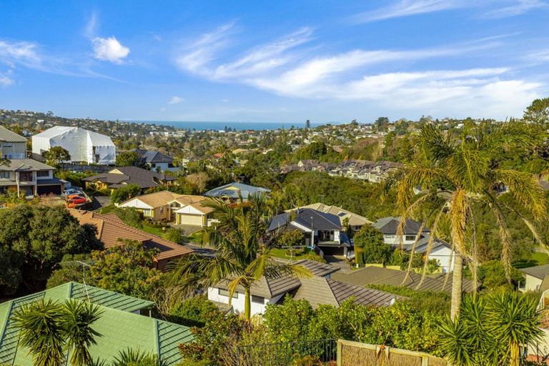 Photo of property in 50 Langana Avenue, Browns Bay, Auckland, 0630