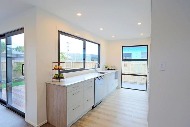 Photo of property in 15 Bay View Road, South Dunedin, Dunedin, 9012