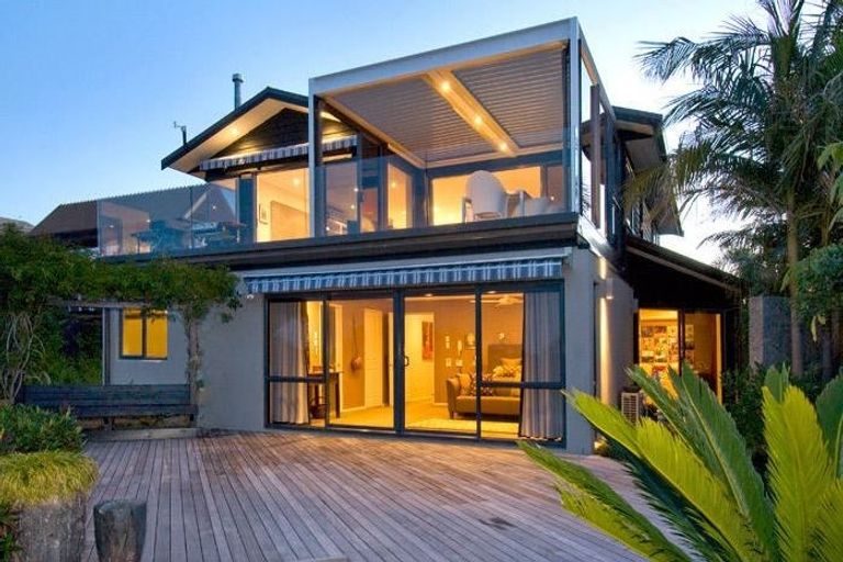 Photo of property in 84 Clovelly Road, Bucklands Beach, Auckland, 2012